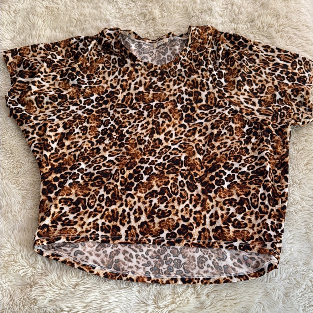 Leopard Print Top - Picture 3 of 3